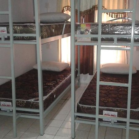 Pondok Heras Suite جاكرتا المظهر الخارجي الصورة